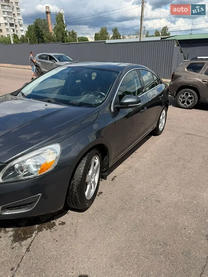 Volvo S60 2011 photo 3