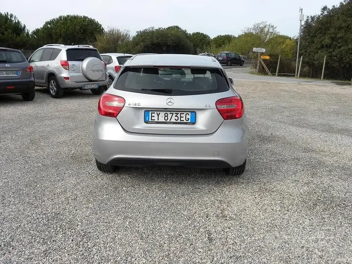 Mercedes-Benz A 2015 photo 5