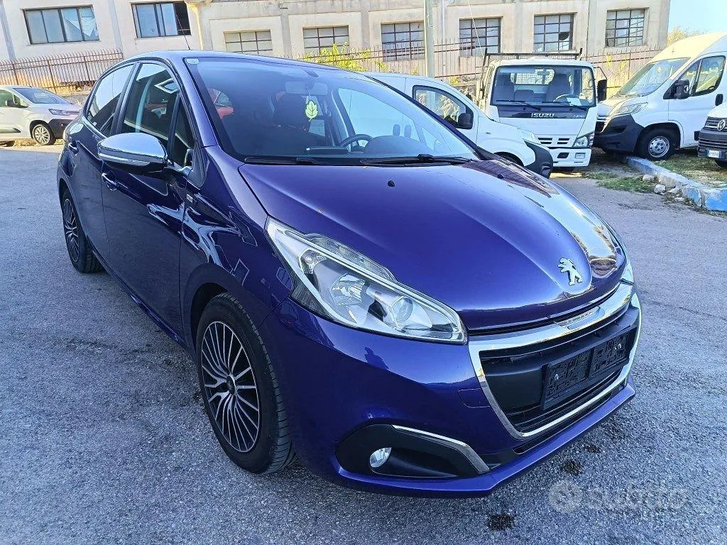 Peugeot 208 2016 photo 2