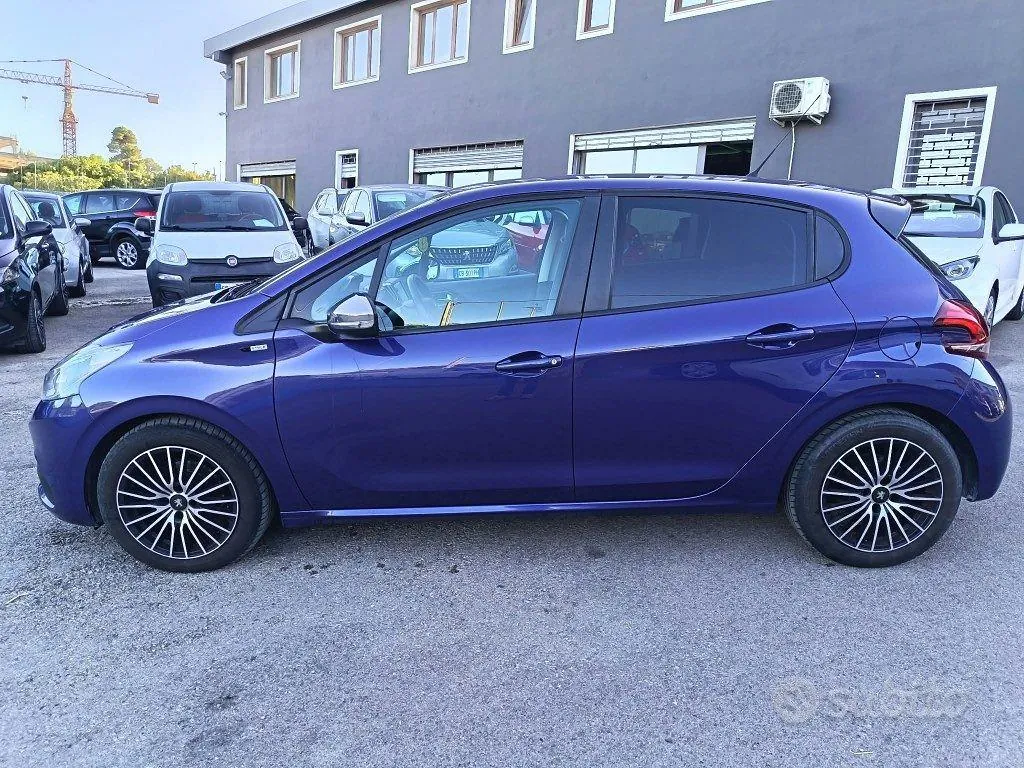 Peugeot 208 2016 photo 4