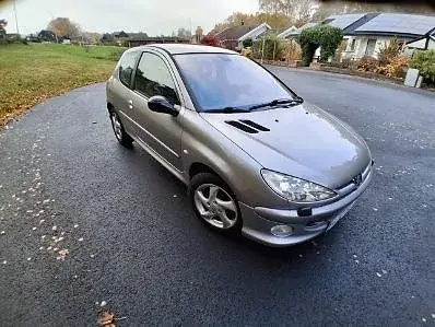 Peugeot 206 2004 photo 2