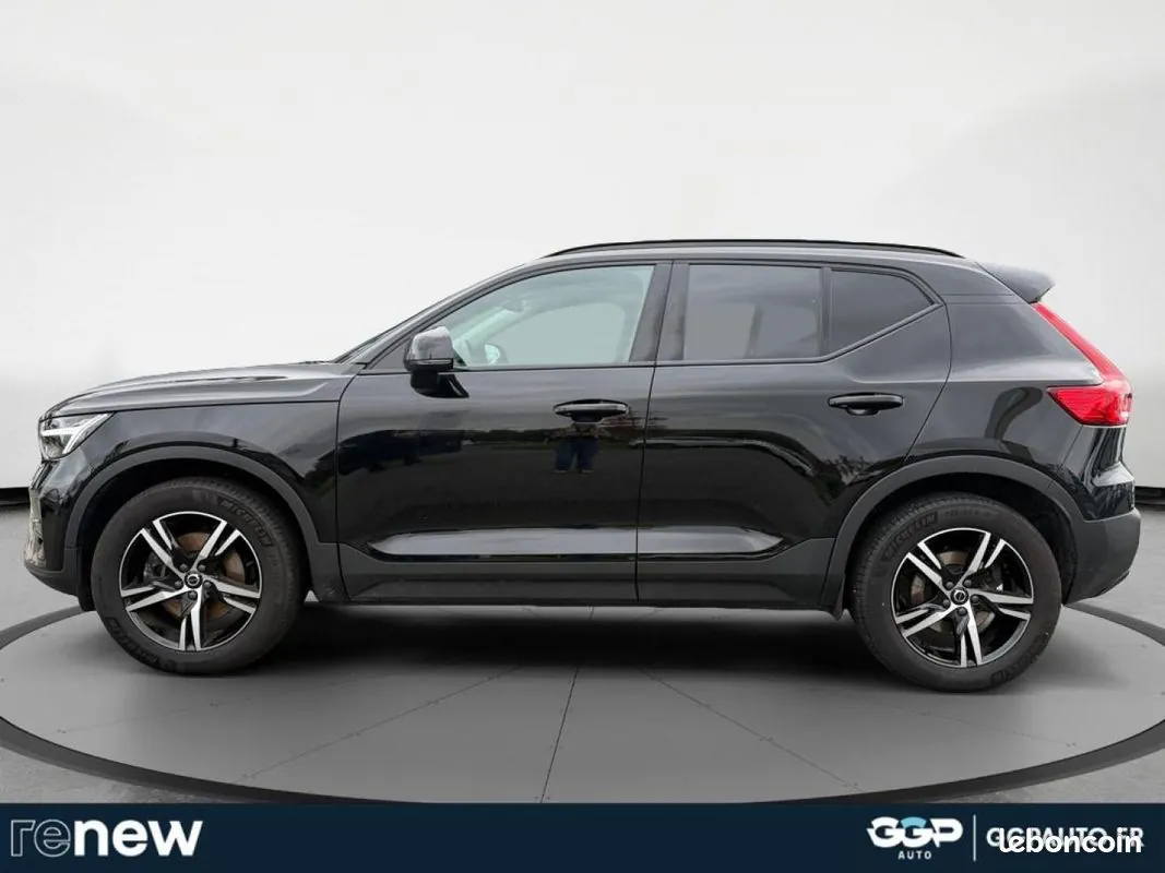 Volvo Xc40 2025 photo 2