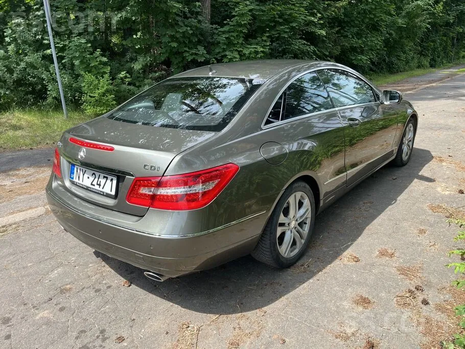 Mercedes-Benz E350 2009 photo 5
