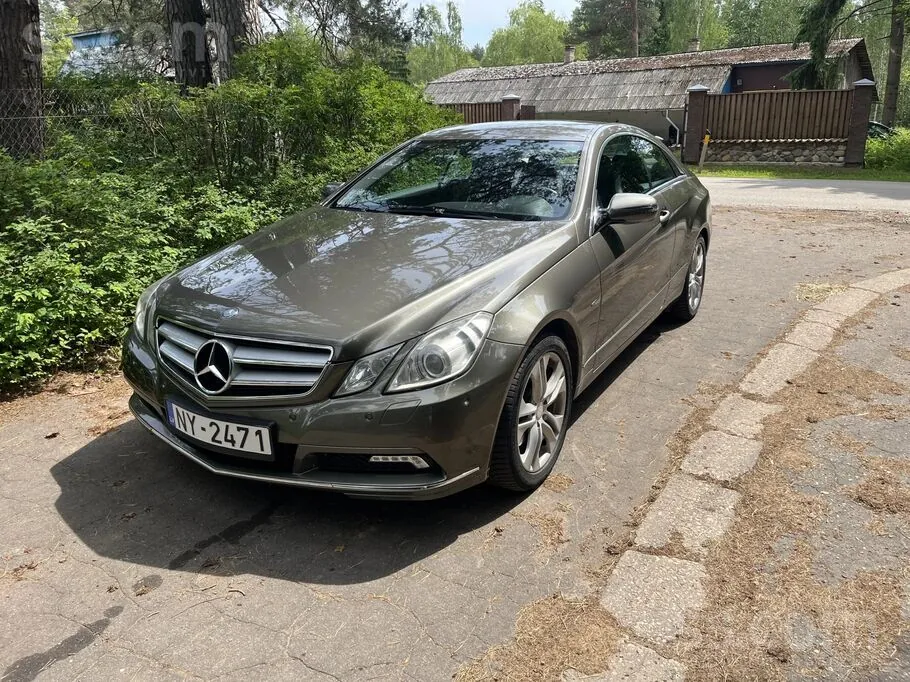 Mercedes-Benz E350 2009 photo 2