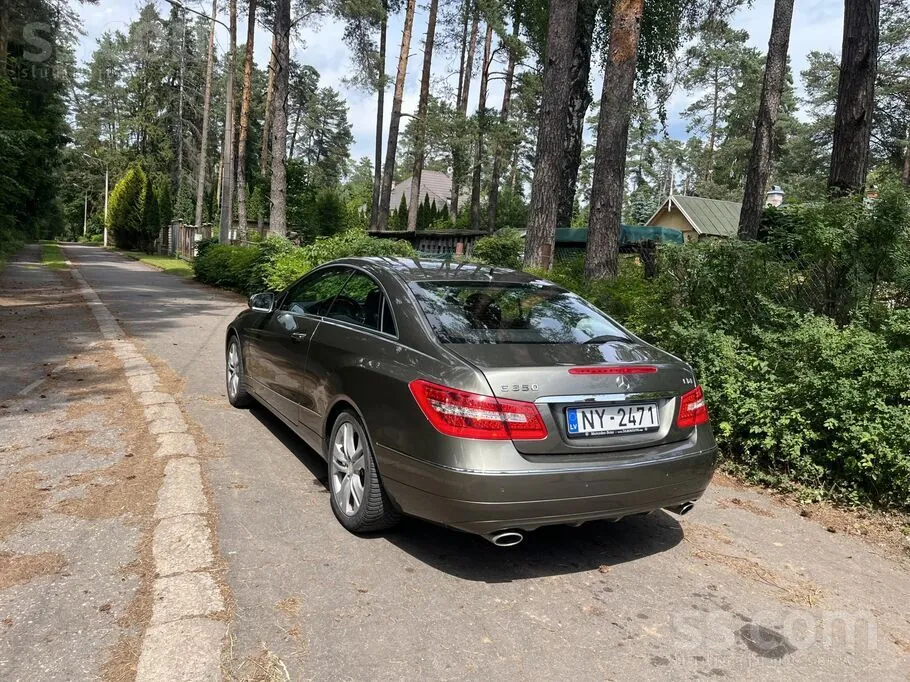 Mercedes-Benz E350 2009 photo 4