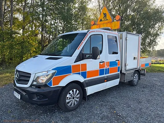 Mercedes-Benz Sprinter 208