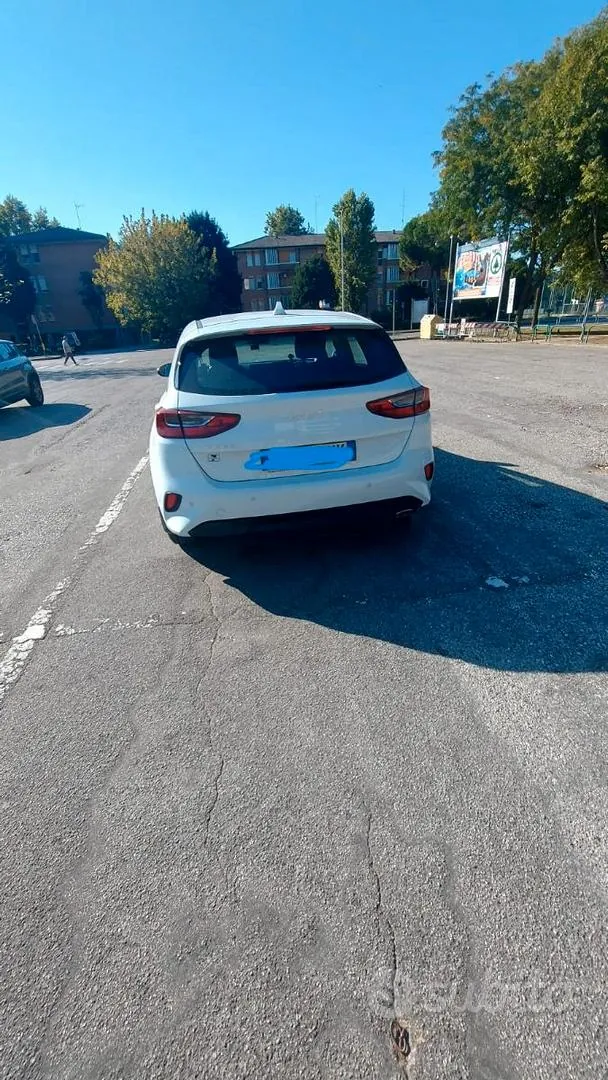 Kia Ceed 2024 photo 2