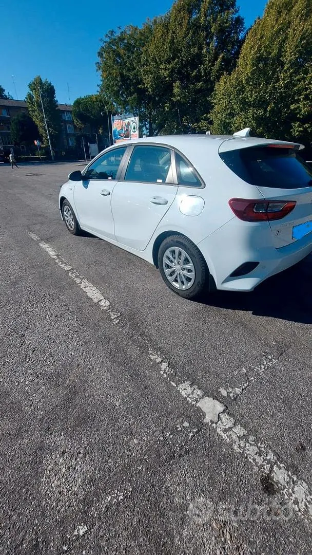 Kia Ceed 2024 photo 4