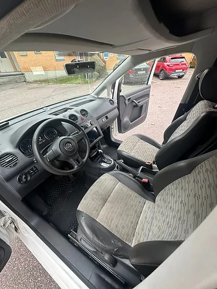 Volkswagen Caddy Maxi 2012 photo 5