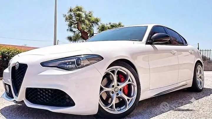 Alfa Romeo Giulia 2017 photo 3