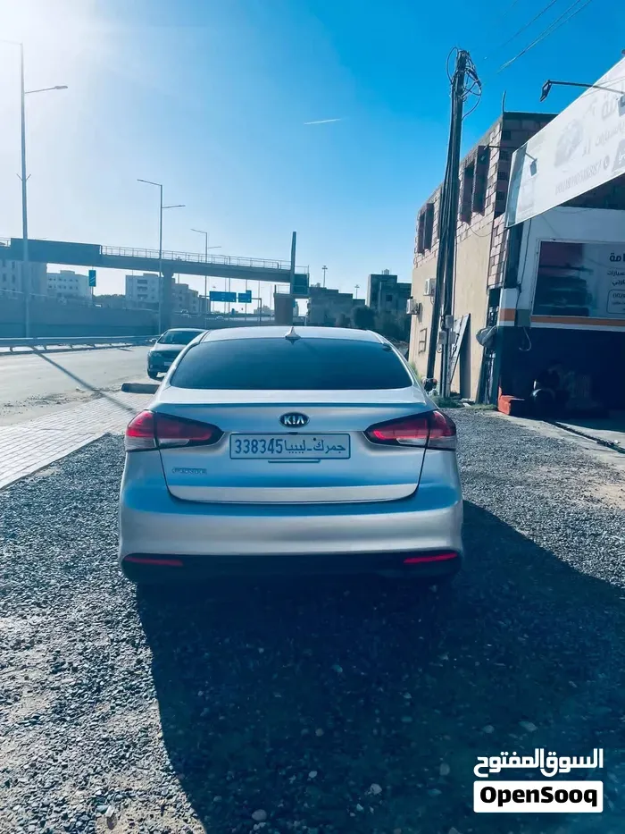 Kia Forte 2017 photo 3