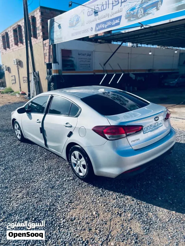 Kia Forte 2017 photo 4
