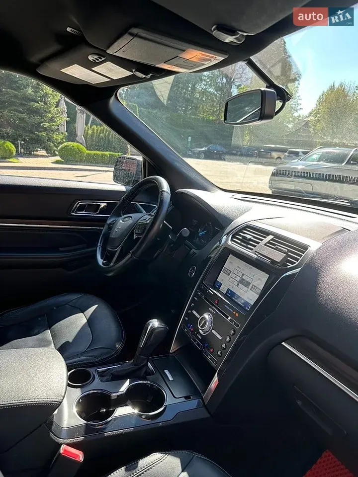 Ford Explorer 2018 photo 5