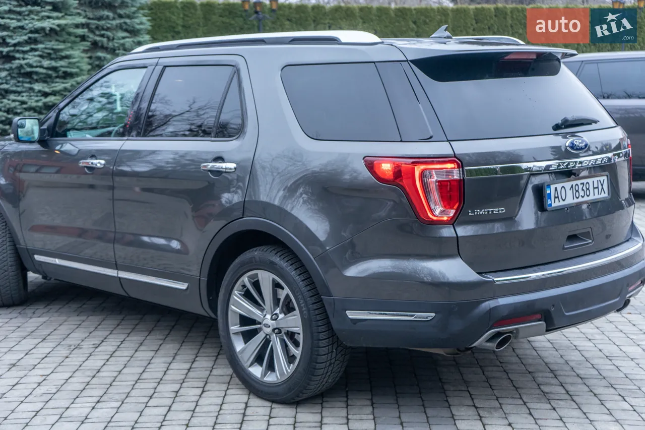 Ford Explorer 2018 photo 3