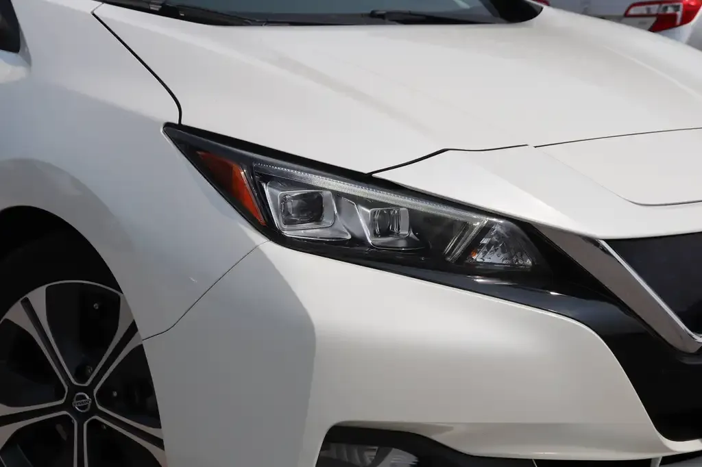 Nissan Leaf 2022 photo 3