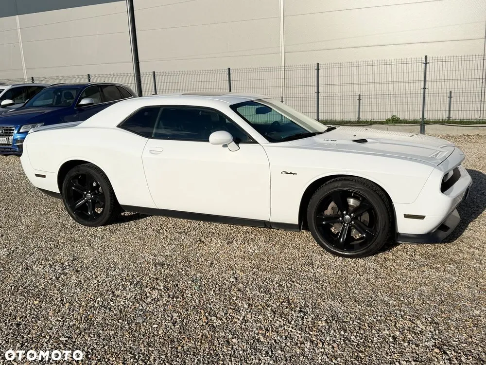 Dodge Challenger 2012 photo 3