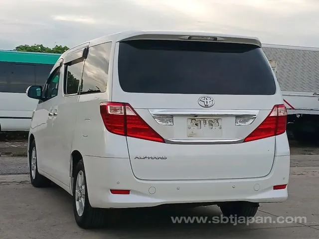 Toyota Alphard 2011 photo 5