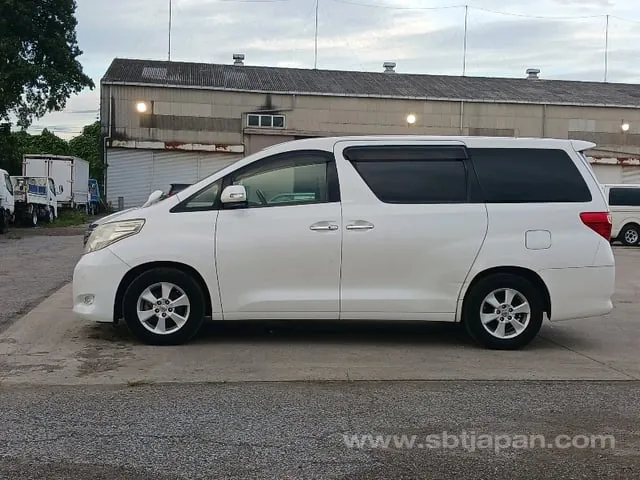 Toyota Alphard 2011 photo 4