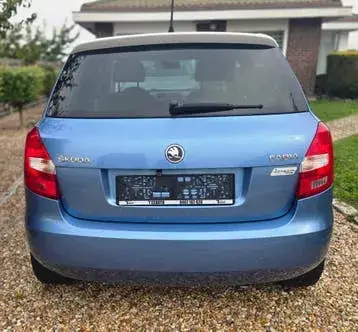 Skoda Fabia 2013 photo 4