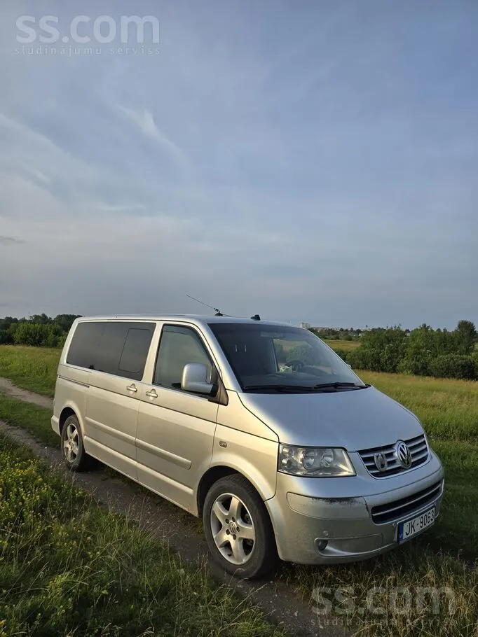 Volkswagen Multivan 2003 photo 2