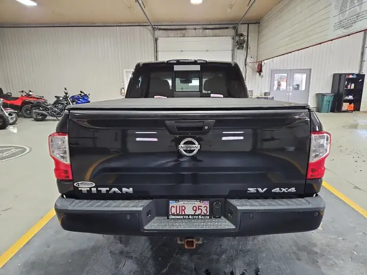 Nissan Titan 2017 photo 4