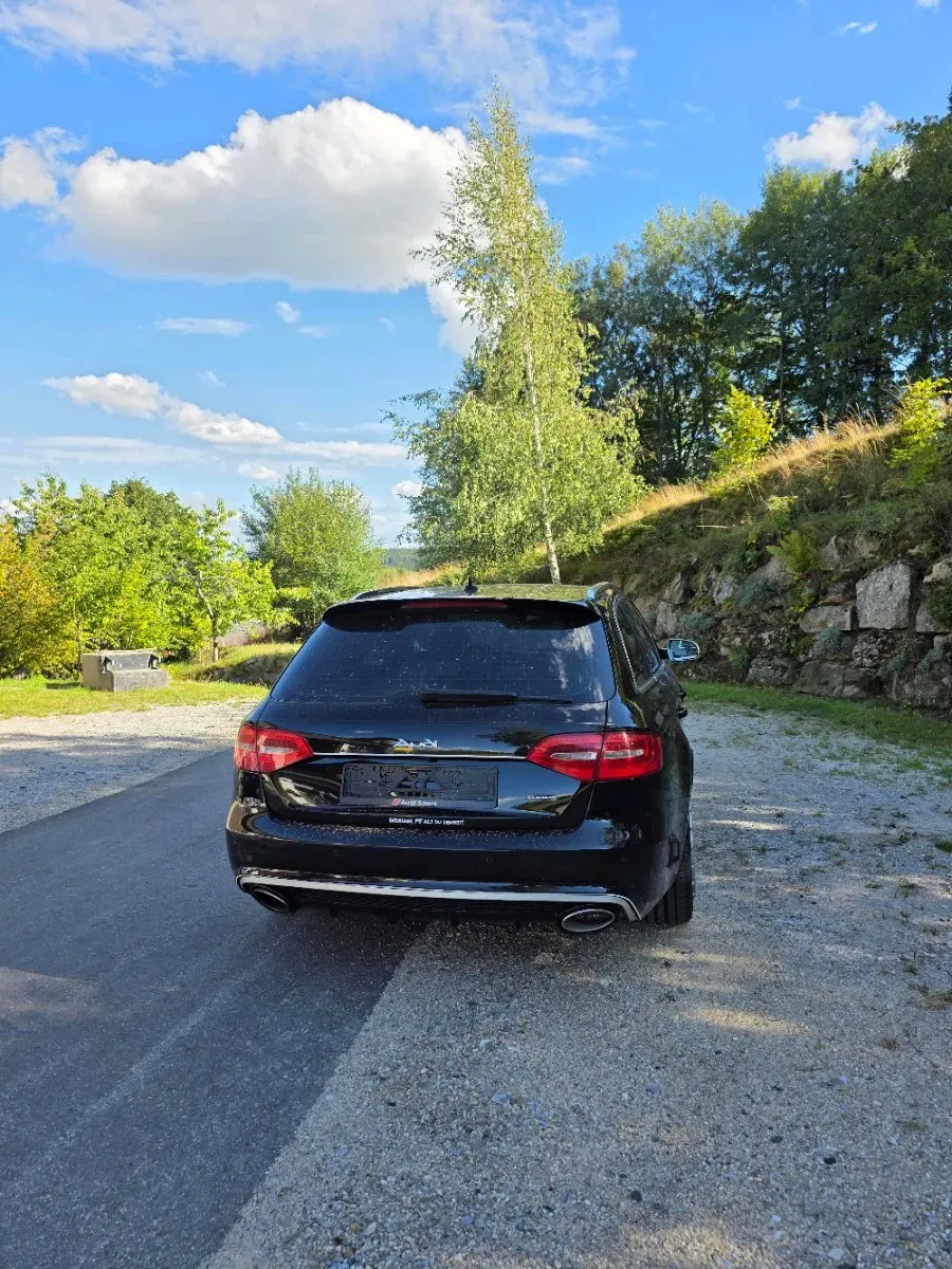 Audi A4 2015 photo 3