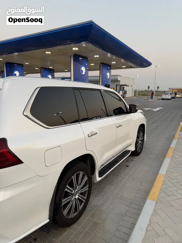 Lexus Lx 570 2016 photo 4