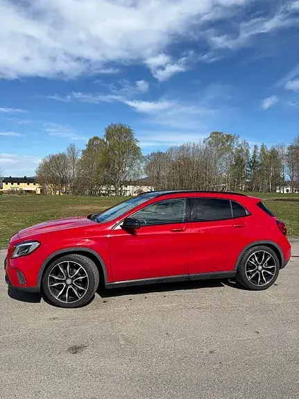 Mercedes-Benz Gla 180 2017 photo 2