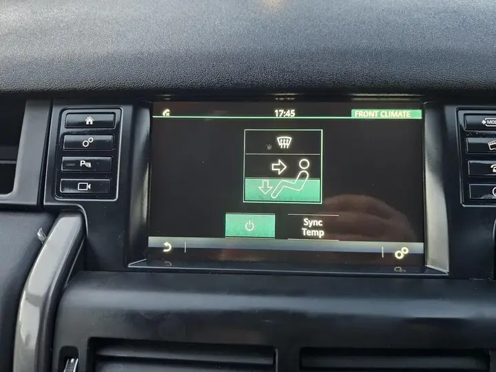 Land Rover Discovery Sport 2019 photo 3