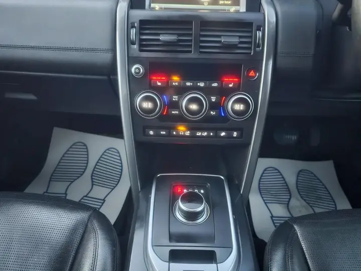 Land Rover Discovery Sport 2019 photo 5