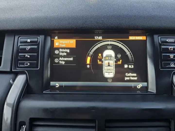 Land Rover Discovery Sport 2019 photo 4