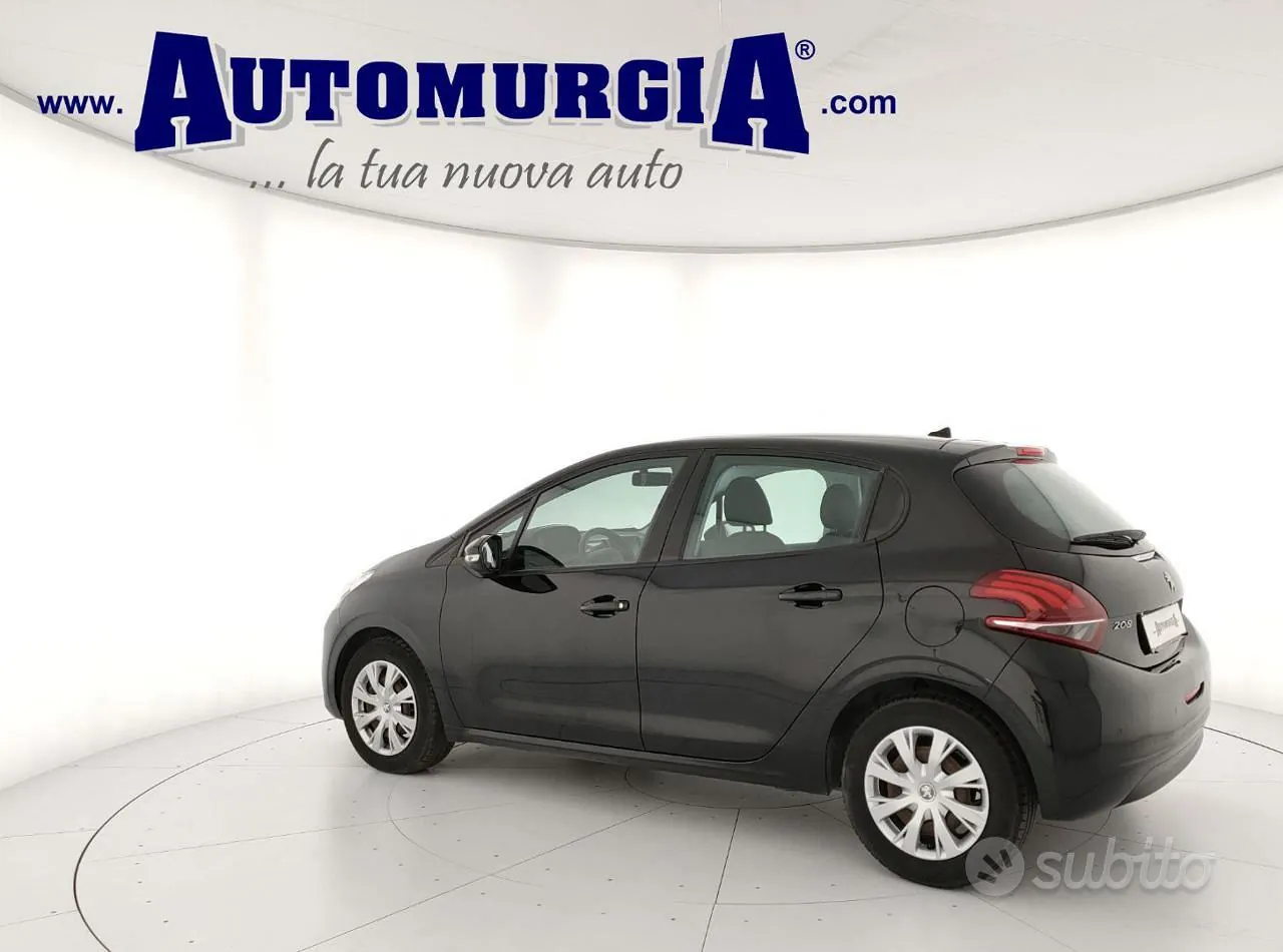 Peugeot 208 2019 photo 4