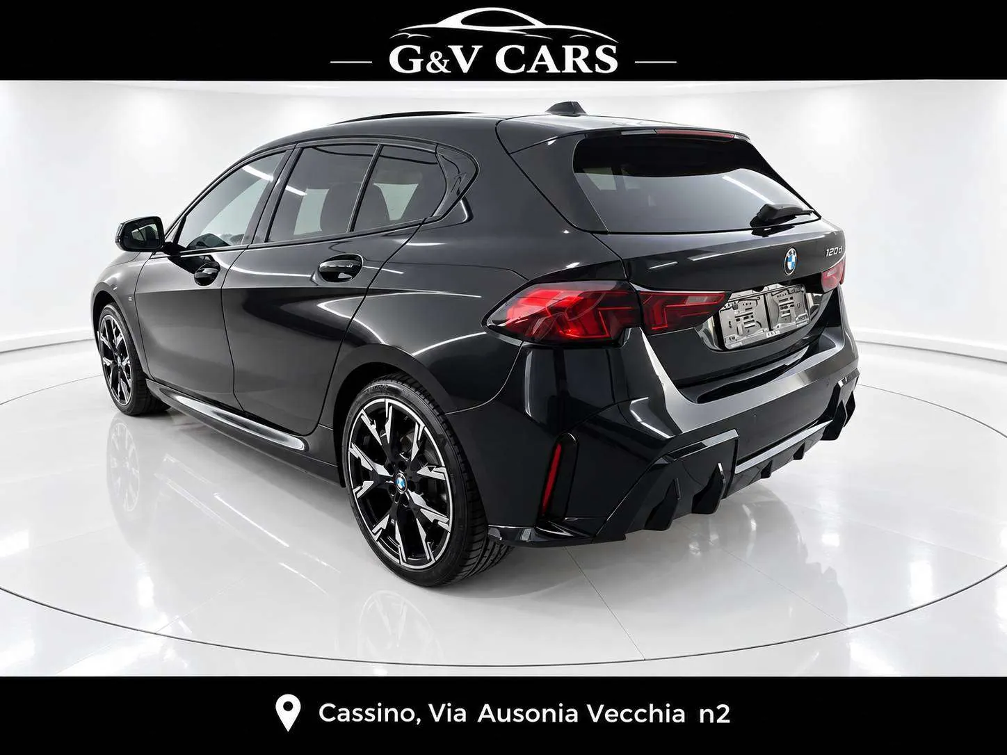 BMW 120D 2024 photo 2