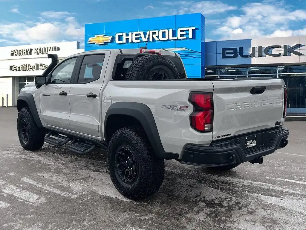 Chevrolet Colorado 2026 photo 3