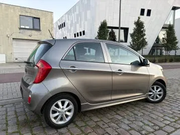 Kia Picanto 2013 photo 3
