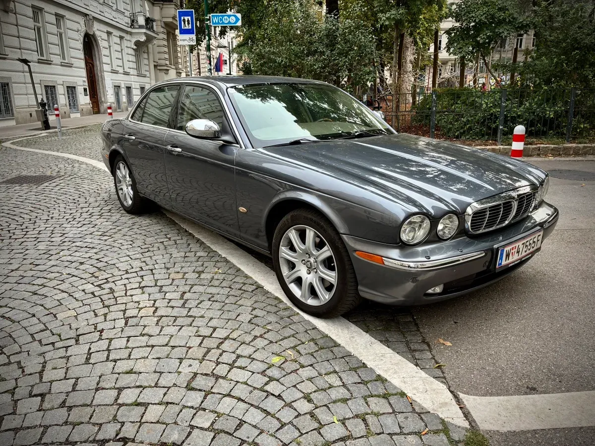 Jaguar Xj 2006 photo 3