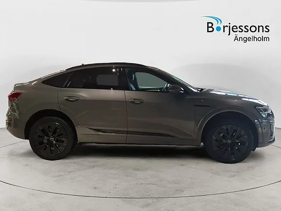 Audi Q8 E-Tron 2024 photo 2