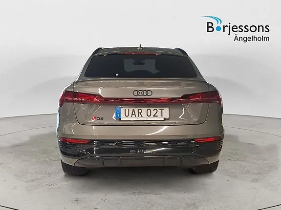 Audi Q8 E-Tron 2024 photo 4