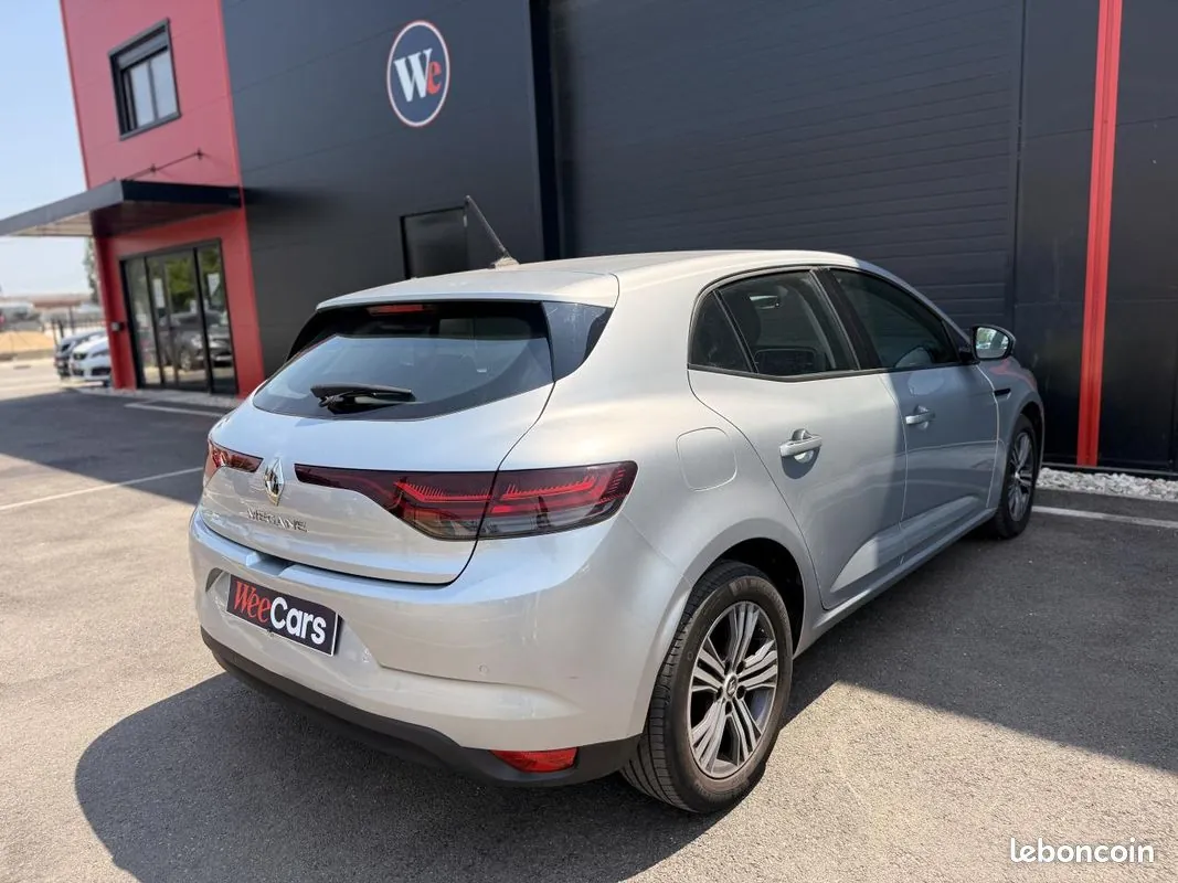 Renault Megane 2022 photo 3