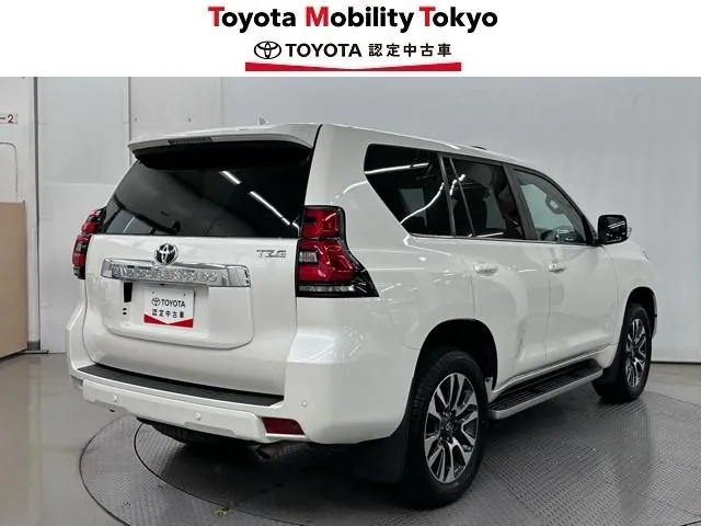 Toyota Land Cruiser Prado 2023 photo 2