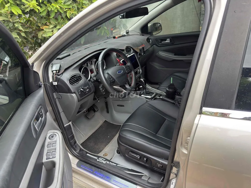 Ford Focus 2010 photo 4