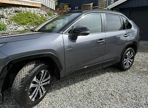 Toyota Rav4 2021 photo 3