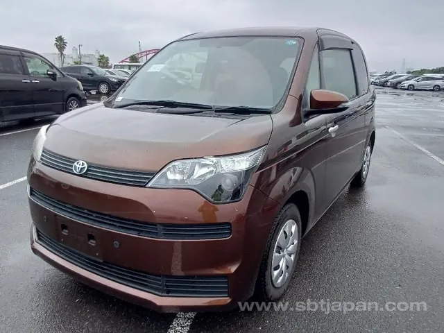 Toyota Dba-Nsp140 2013 photo 2