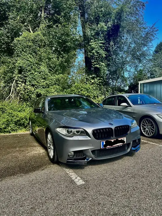 BMW 5 Series 2012 photo 2