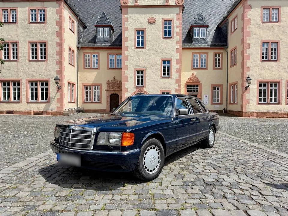 Mercedes-Benz 560 Sel