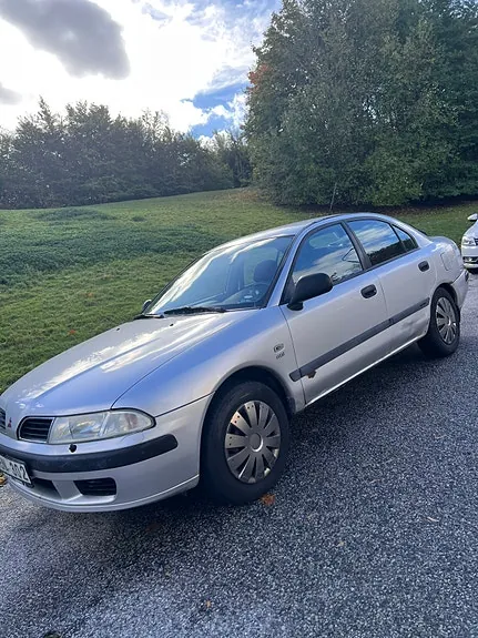 Mitsubishi Carisma