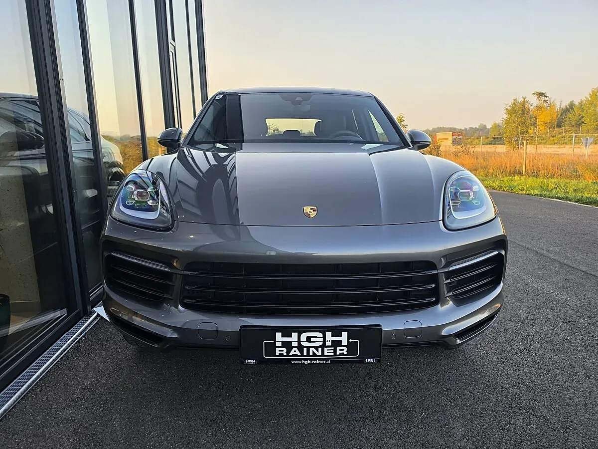 Porsche Cayenne 2018 photo 2