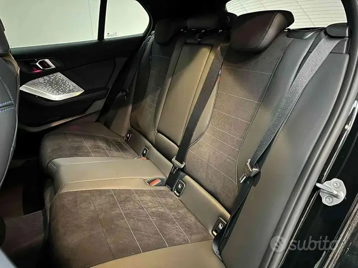 BMW 120 2025 photo 5