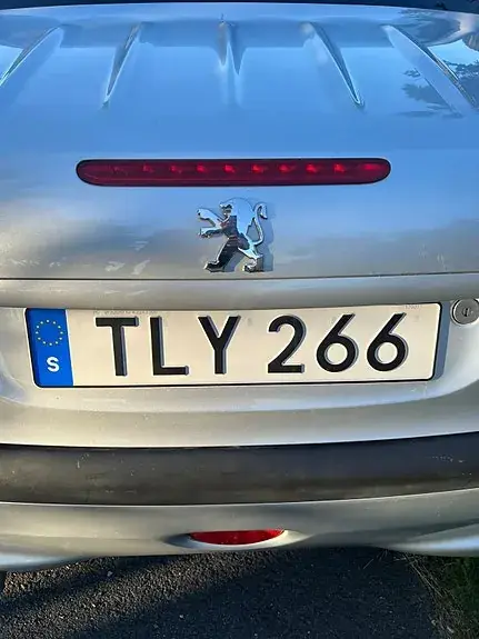 Peugeot 206 Cc 2002 photo 2