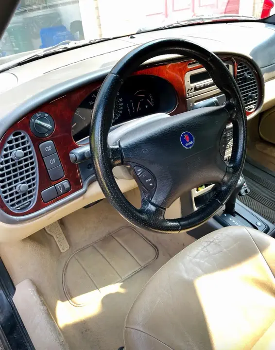 Saab 9-3 2002 photo 3